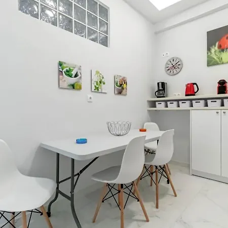 White Nest In Corfu Town * Anemomylos